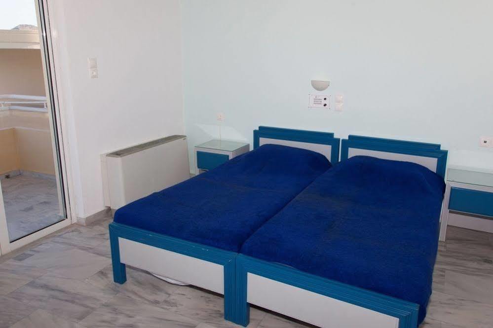 Apartament Blue Sky Agia Marina Zewnętrze zdjęcie